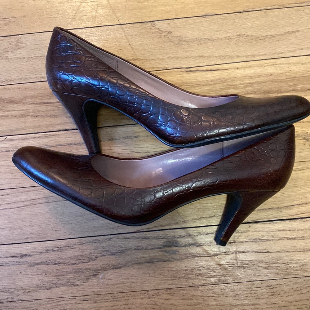 Liz Claiborne pumps
